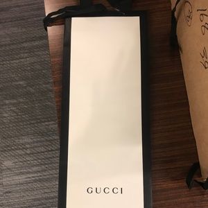 WHITE SKINNY GUCCI GIFT BAG